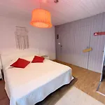 Duplex Atypique Avec Terrasse A 400M De La Plage Et Du Centre - Fr-1-361-333